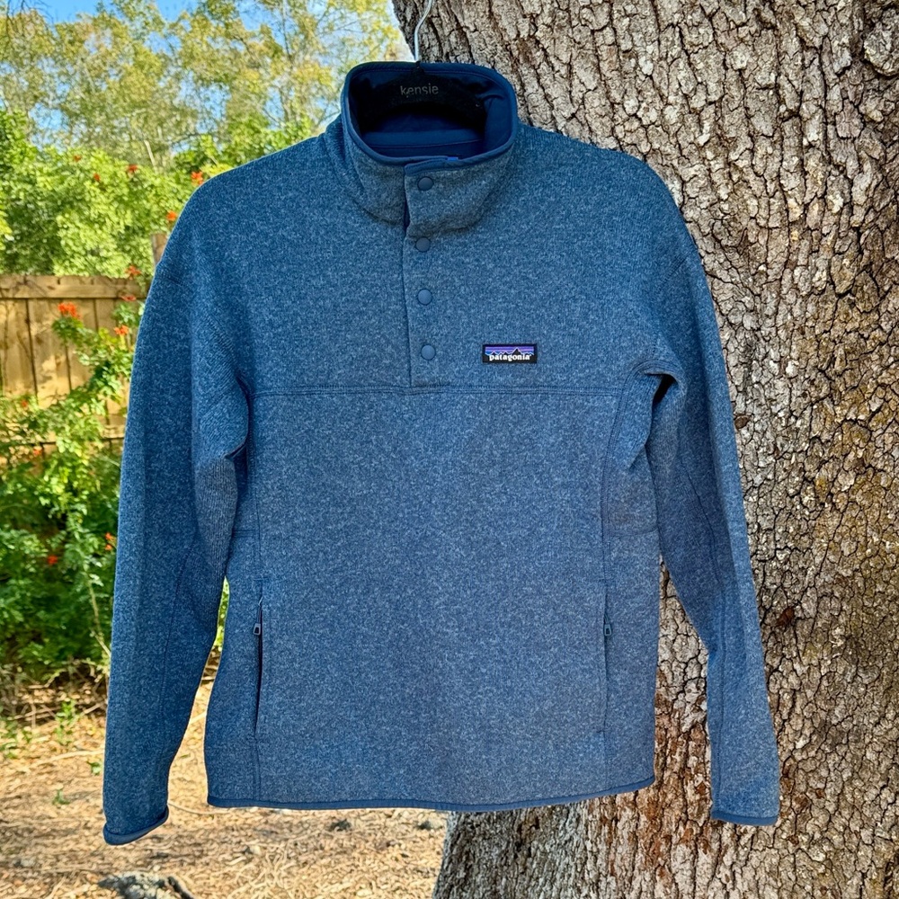 Patagonia-Blue Better Sweater pullover outdoor with 2 zip pockets.Size S